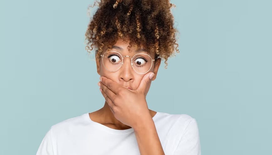 Cắn vào môi dưới có điềm gì? Cập nhập các cặp số thần tài may mắn